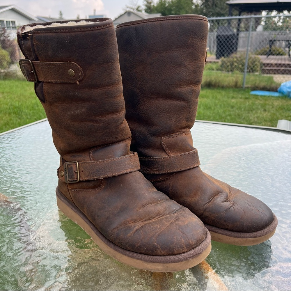 Ugg Women Sutter Moto Boot Mid Calf Brown Suede Shearling Lined
